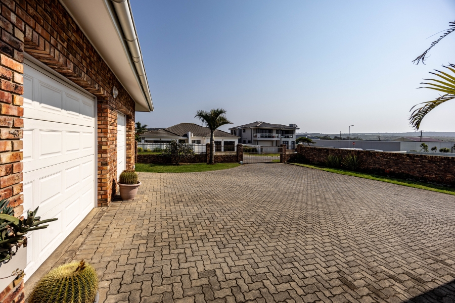 4 Bedroom Property for Sale in Kidds Beach Eastern Cape